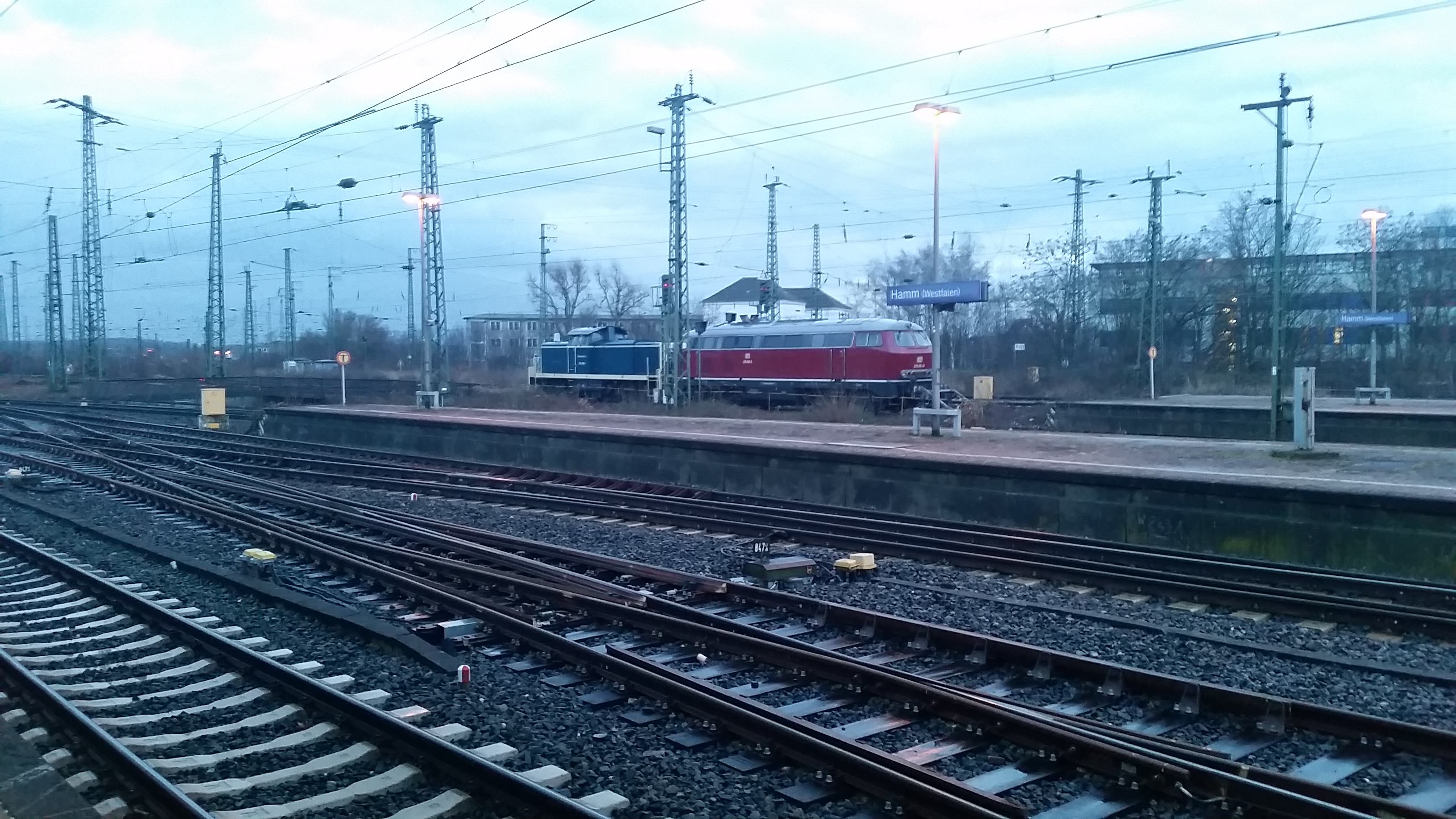 Zwei Lokomotiven in Hamm