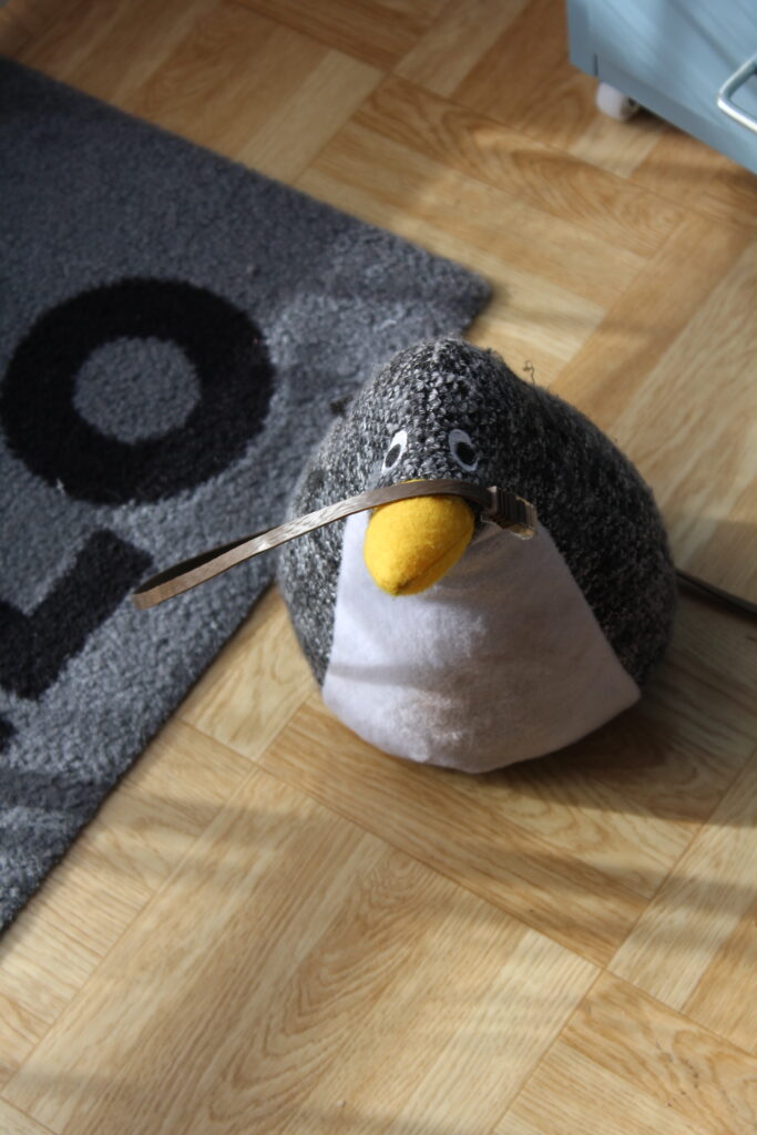 Pinguin mit Kabel